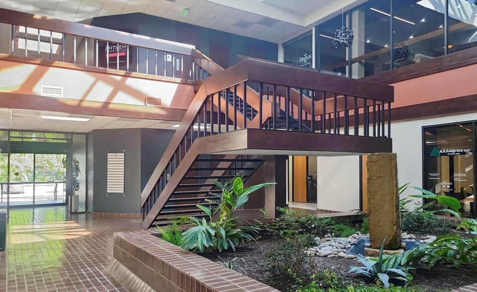 More Photos Of 1220 River Bend Dr, Dallas Coworking Space