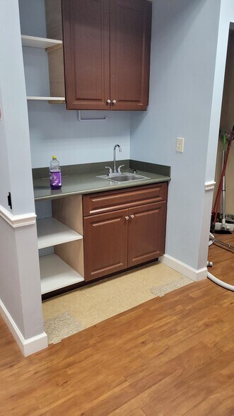 More Photos Of 1680 S Central Blvd, Jupiter Medical For Lease