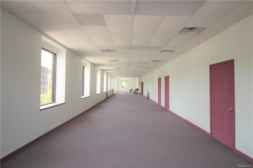 More Photos Of 107 S Main St, Almont Restaurant For Lease