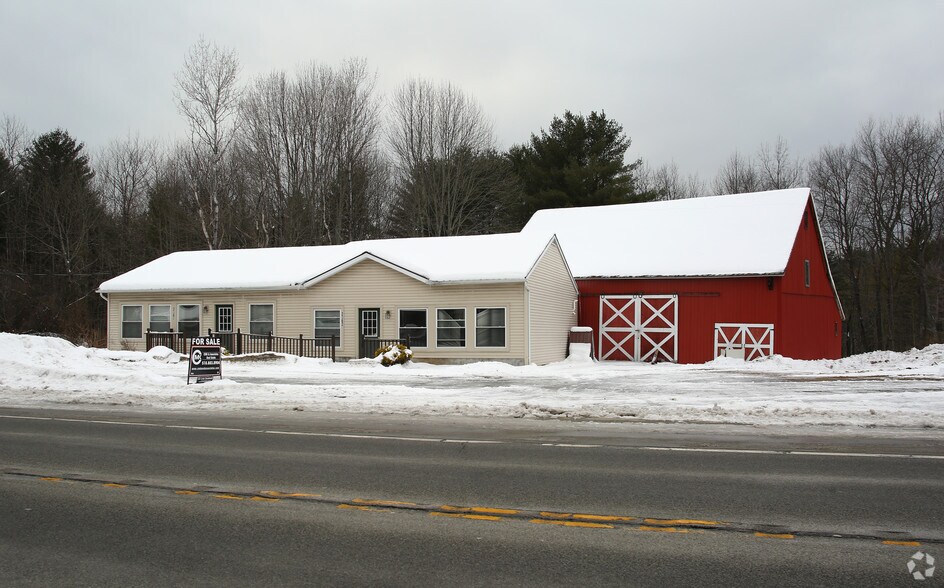More Photos Of 2362 State Highway 30, Mayfield Flex For Sale