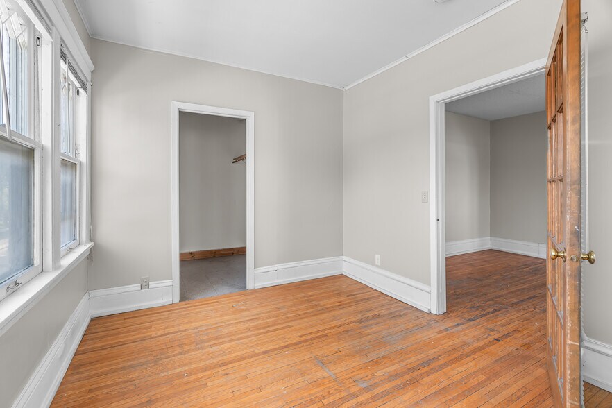 More Photos Of 3012 Bryant Ave S, Minneapolis Multifamily For Sale