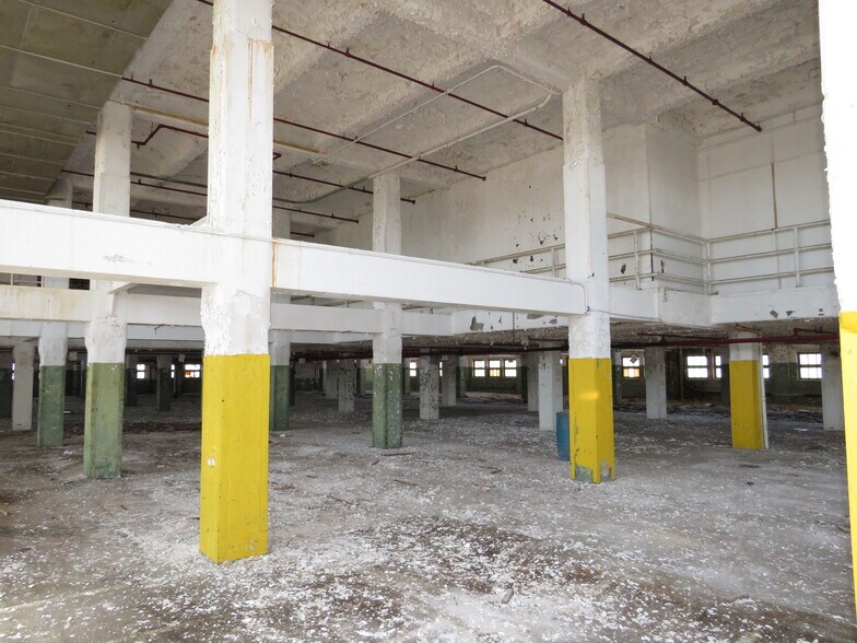 More Photos Of 224 Main St, Marseilles Industrial For Sale