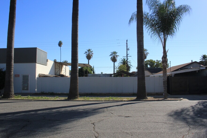 More Photos Of 1030 W 2nd St, Pomona Service For Lease