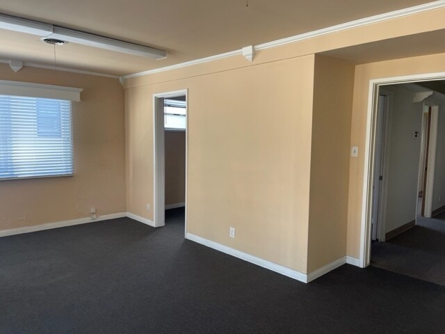 More Photos Of 10730 Riverside Dr, Toluca Lake Medical For Sale