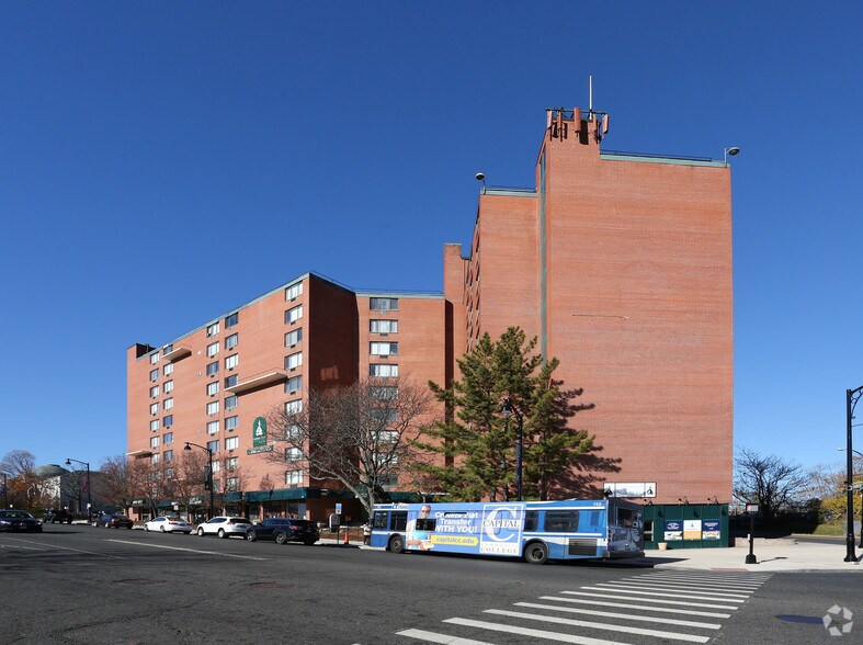 More Photos Of 600-628 Asylum Ave, Hartford Apartments For Lease