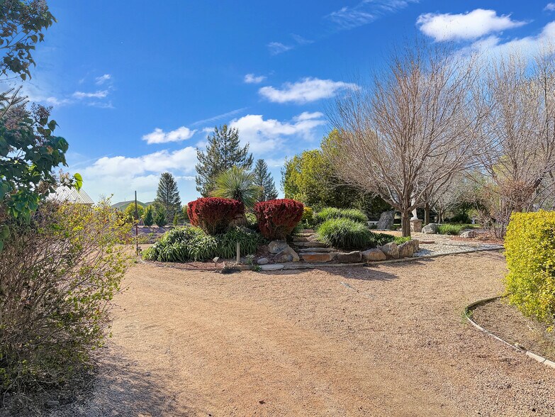 More Photos Of 5955 Sawmill Mesa Rd, Delta Specialty For Sale
