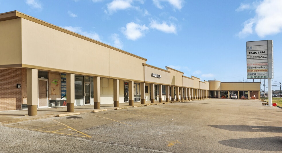 More Photos Of 2622 NASA Rd 1, Seabrook Unknown For Lease