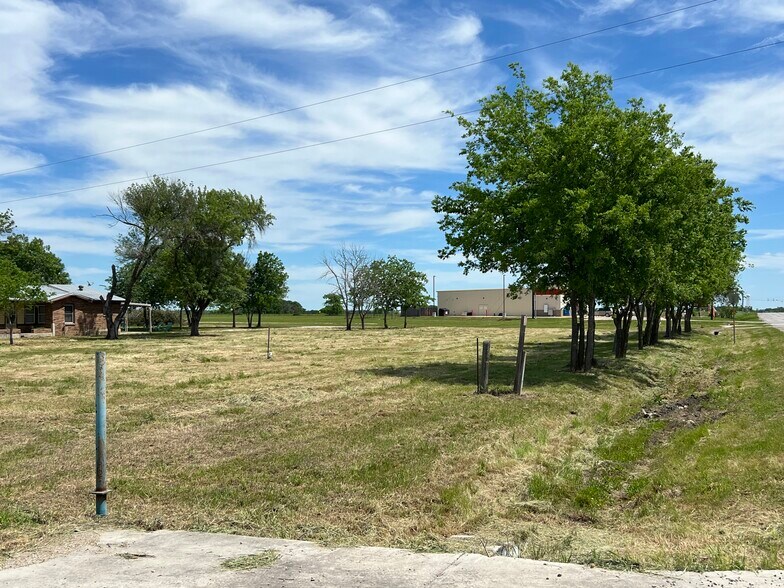 More Photos Of 9270 San Marcos Hwy, Fentress Land For Sale