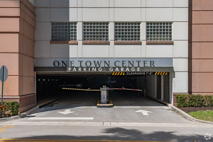 More Photos Of 1 Town Center Rd, Boca Raton Office For Lease