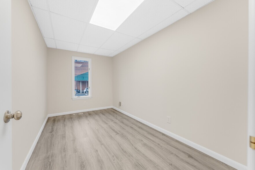 More Photos Of 1189 Pineview Dr, Morgantown Medical For Lease