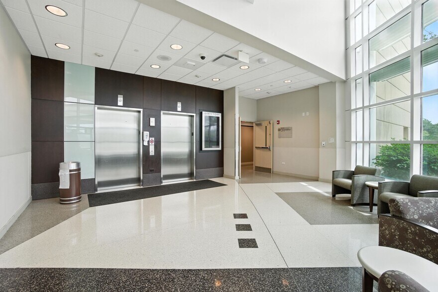 More Photos Of 2040 Ogden Ave, Aurora Medical For Lease