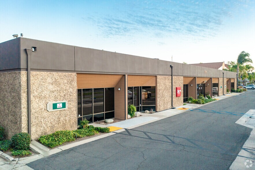 More Photos Of 211 E Imperial Hwy, Fullerton Unknown For Lease