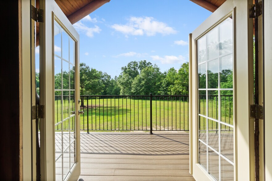 More Photos Of 1031 Brown Rd, Graceville Land For Sale