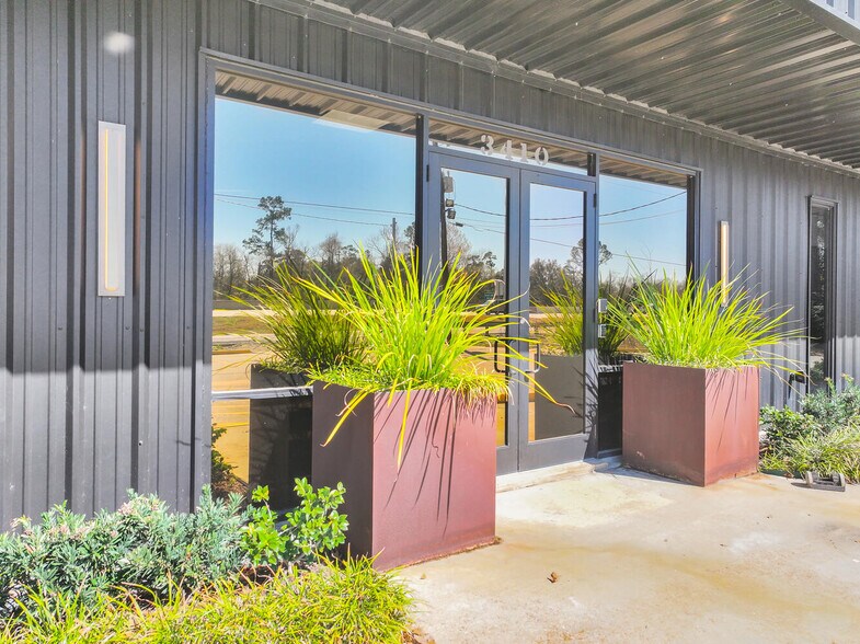 More Photos Of 3410 I-10 W, Orange Office For Sale