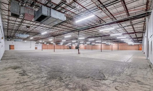More Photos Of 1734 Centennial Blvd, San Antonio Warehouse For Lease