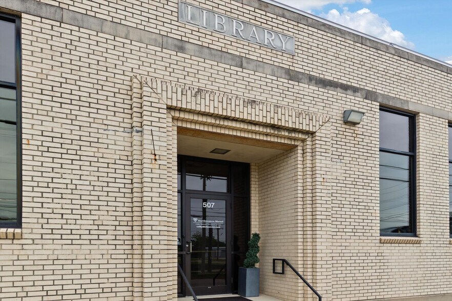 More Photos Of 501 N 3rd St, Longview Office For Sale