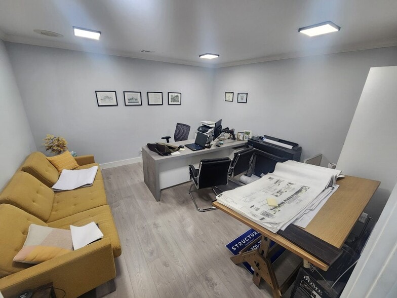 More Photos Of 3520 Consumer St, West Palm Beach Warehouse For Lease