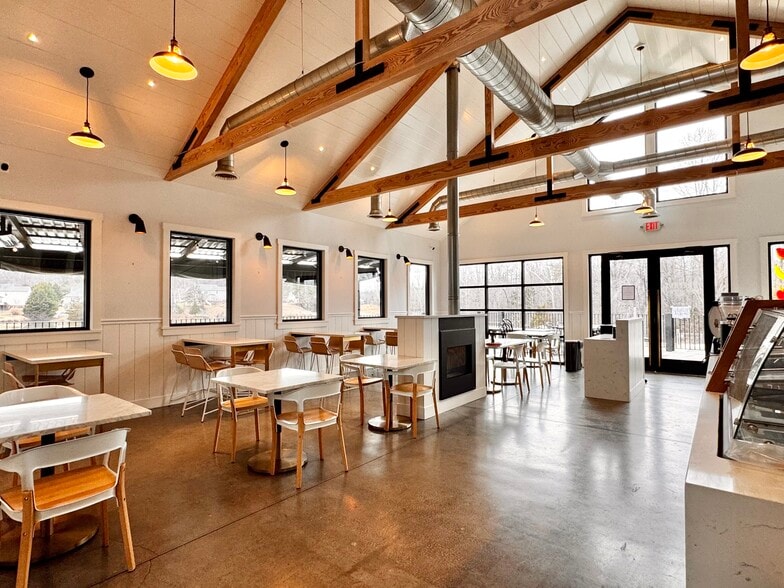 More Photos Of 26 Buck Dr, Ruckersville Office For Lease