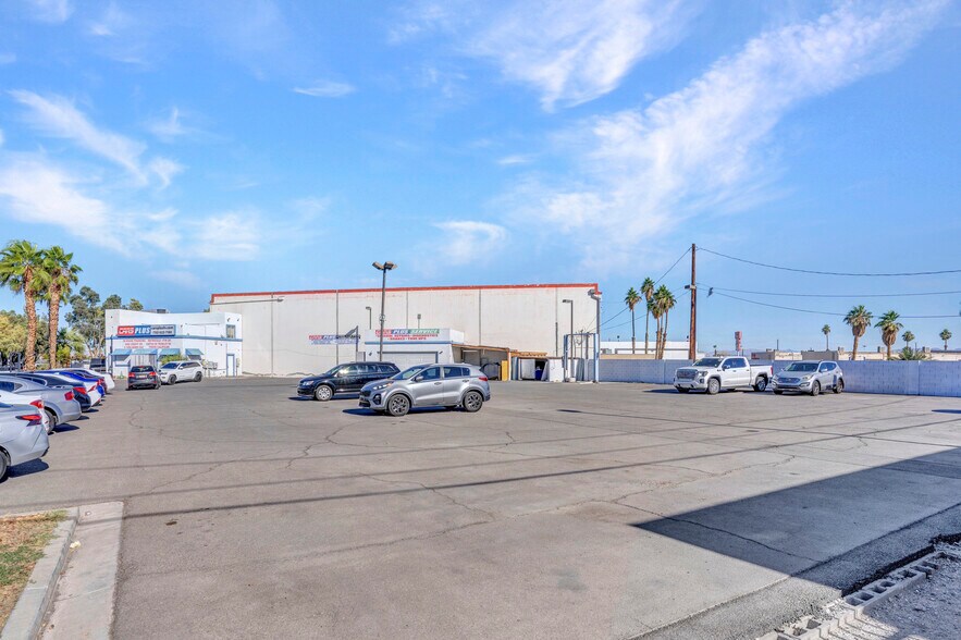 More Photos Of 3255 E St Louis Ave, Las Vegas Auto Dealership For Lease