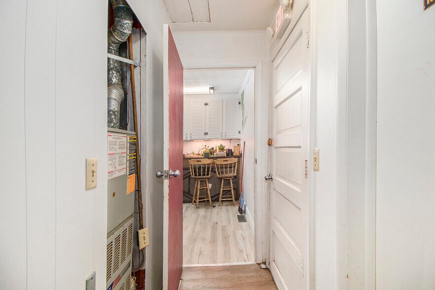 More Photos Of 100-104 N Main St, Crown Point Storefront Retail Residential For Sale