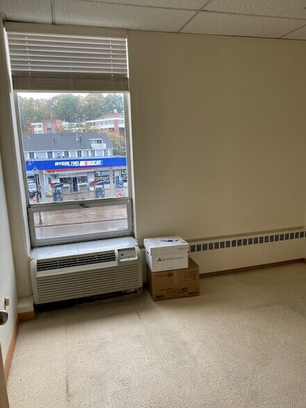 More Photos Of 1 Washington St, Wellesley Medical For Lease