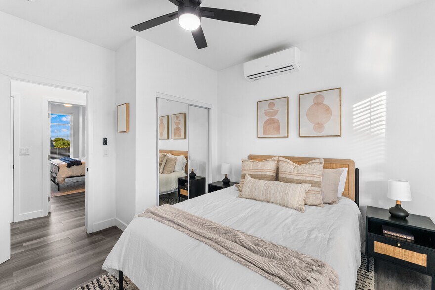 More Photos Of 832 Desty St, San Diego Apartments For Sale