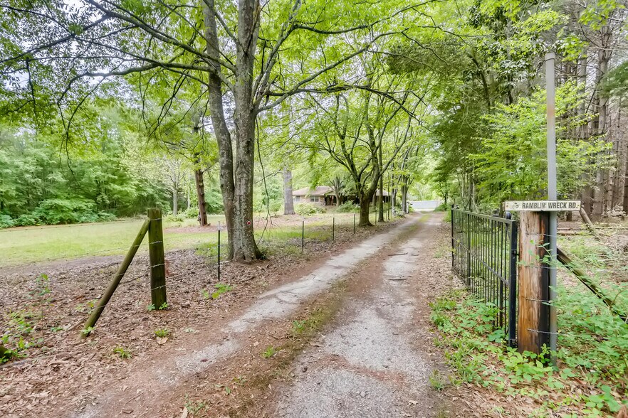More Photos Of 3920 Hiram Lithia Springs Rd, Powder Springs Land For Sale