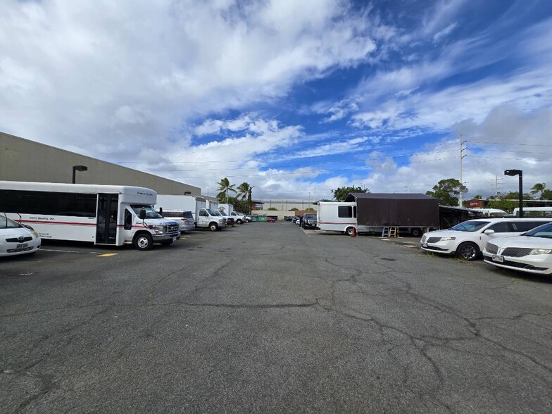 More Photos Of 4321 Lawehana St, Honolulu Land For Lease