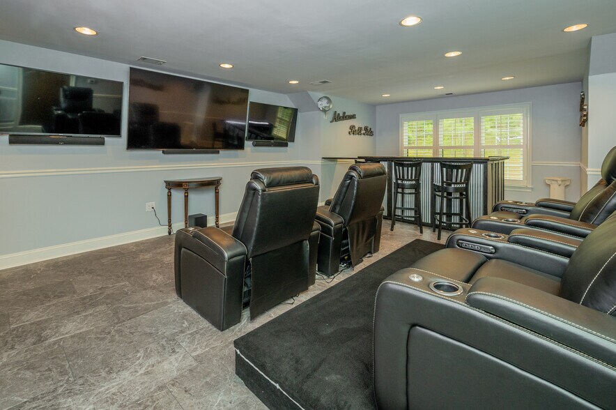 More Photos Of 2201 Providence Park, Birmingham Office For Sale