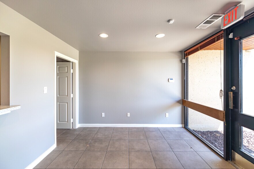 More Photos Of 8276 N SH 16, Poteet Distribution For Sale