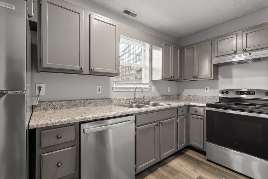 More Photos Of 1802 Hamill Rd, Hixson Apartments For Sale