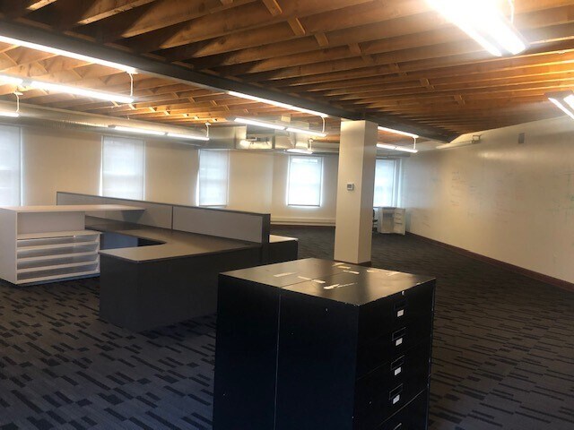 More Photos Of 13220-13228 Shaker Sq, Cleveland General Retail For Lease