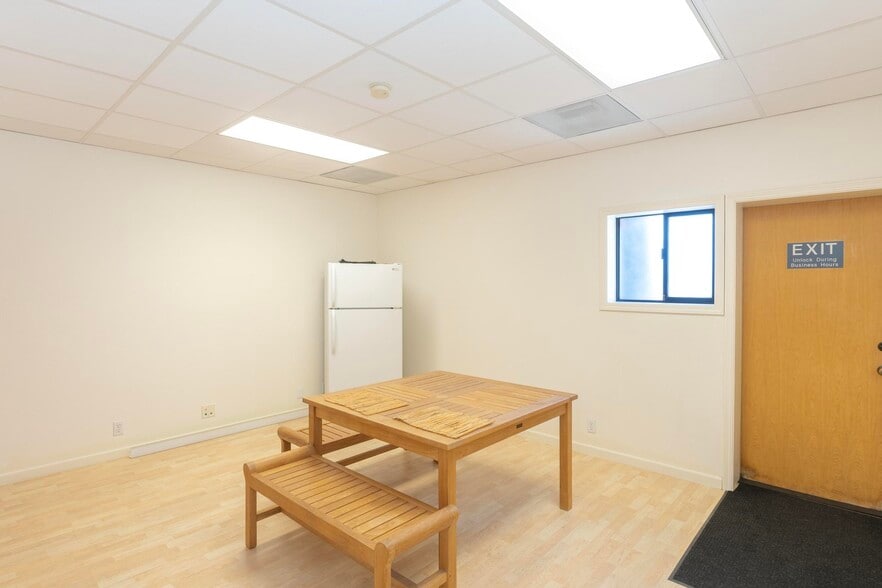 More Photos Of 13748 Center St, Carmel Valley Office Residential For Lease