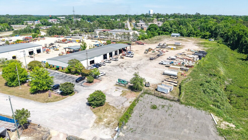 More Photos Of 141 Cort Rd, Columbia Warehouse For Lease
