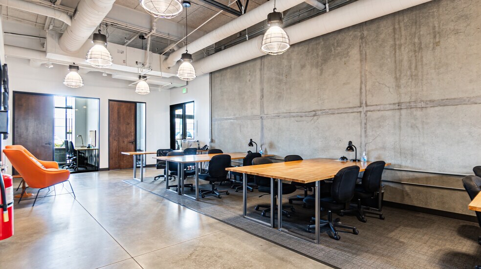 More Photos Of 701-723 N Douglas St, El Segundo Loft Creative Space For Lease