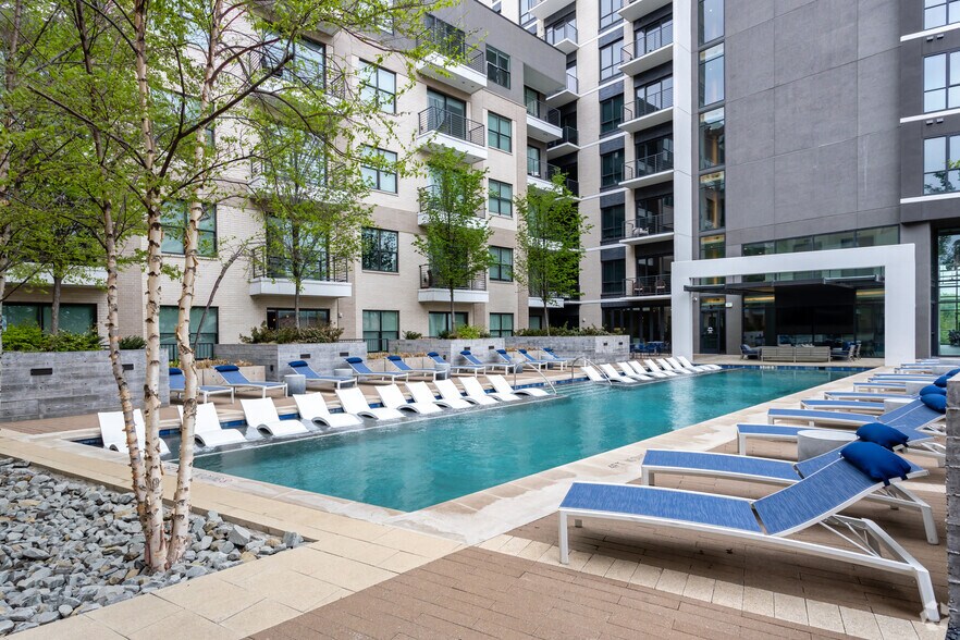 More Photos Of 3200 McKinney Ave, Dallas Multifamily For Sale