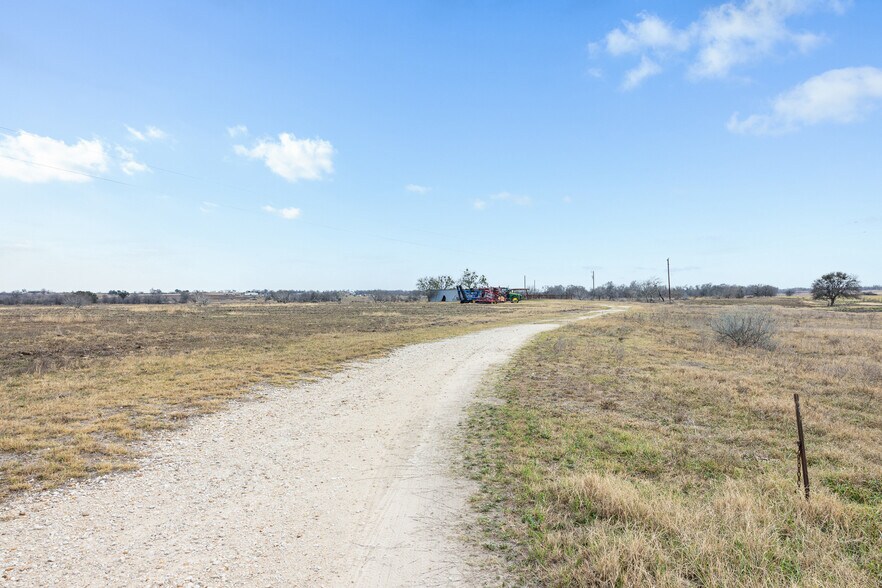 More Photos Of 2884 Political Rd, Lockhart Land For Sale