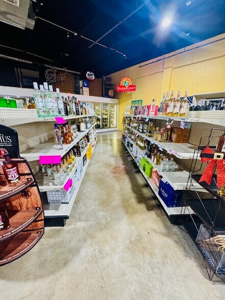 More Photos Of 10100 West Rd, Houston Unknown For Lease