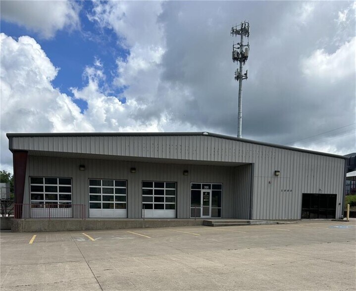 Primary Photo Of 1000 48th Street, Springdale Industrial For Lease