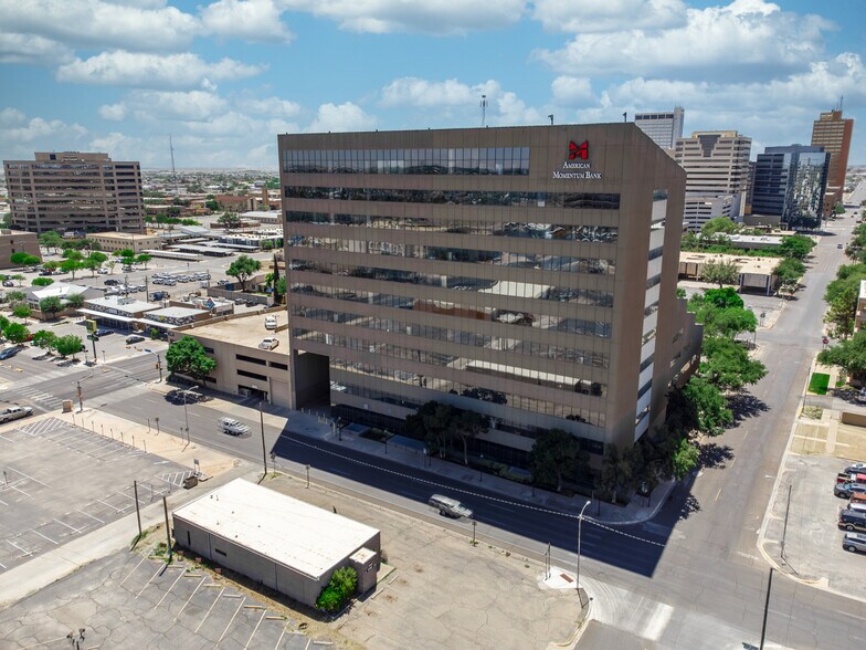 More Photos Of 600 Marienfeld St, Midland Office For Lease