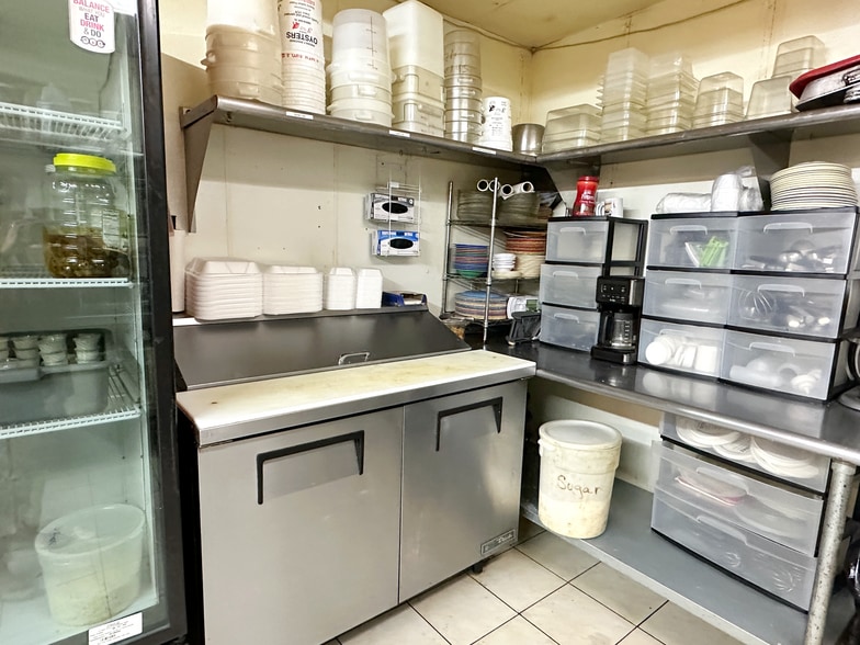 More Photos Of 2989 Hwy 21, Atmore Restaurant For Sale
