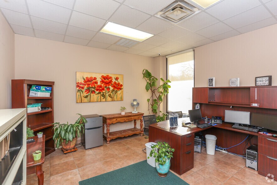 More Photos Of 1656 Benton Rd, Bossier City Loft Creative Space For Lease