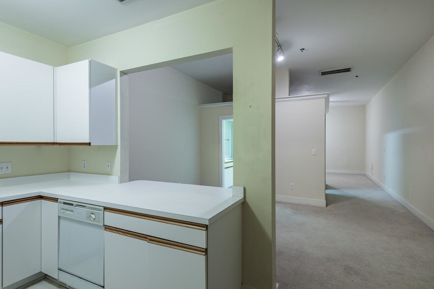 More Photos Of 289-291 King St, Charleston Apartments For Sale