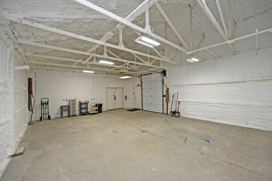 More Photos Of 340 W Main St, Batavia Office For Sale