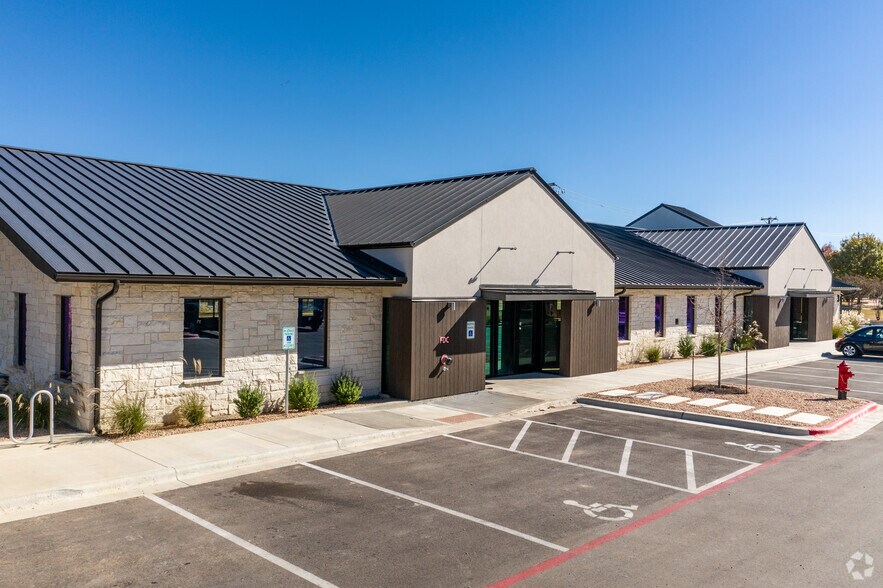 More Photos Of 1515 Medical Pkwy, Cedar Park Medical For Sale