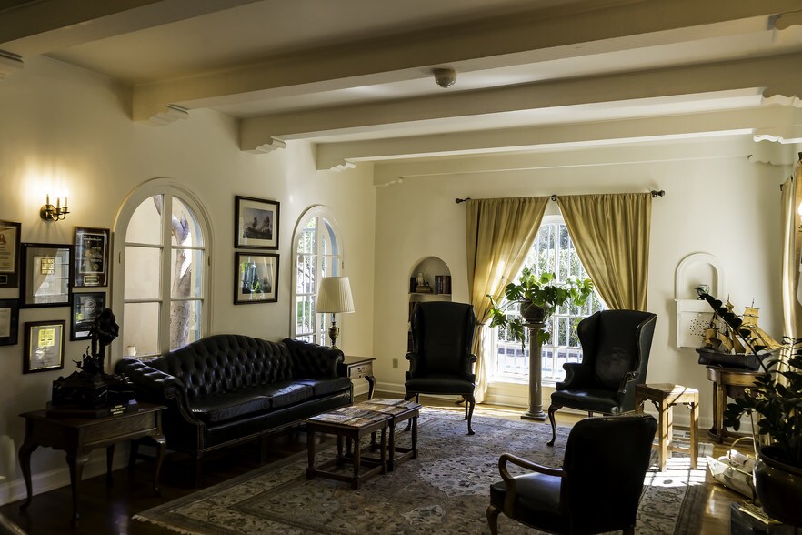 More Photos Of 335 E Palm Ln, Phoenix Loft Creative Space For Lease