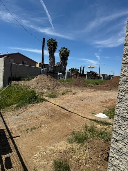 More Photos Of 9404 San Diego St, Spring Valley Self Storage For Sale