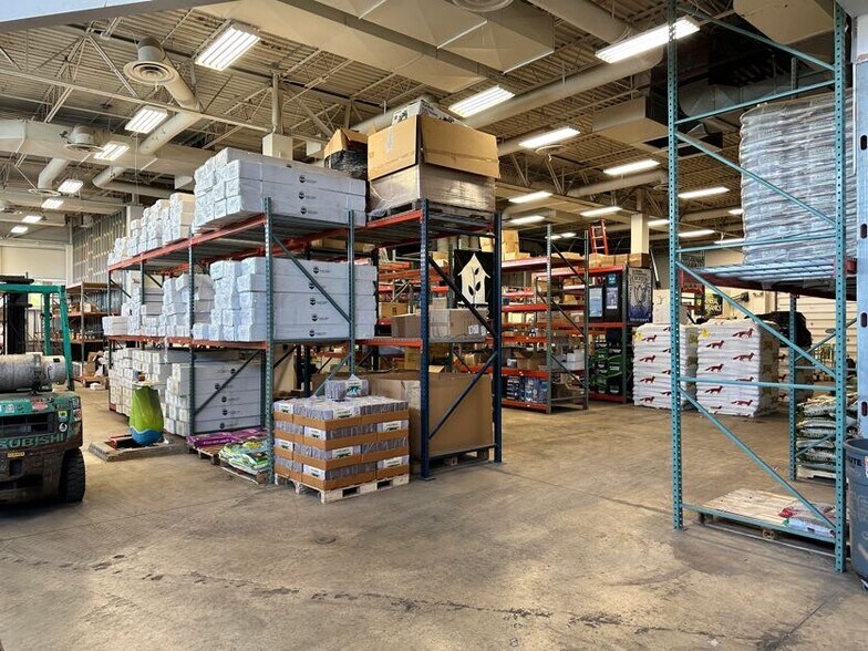 More Photos Of 5705 Chantry Dr, Columbus Freestanding For Sale