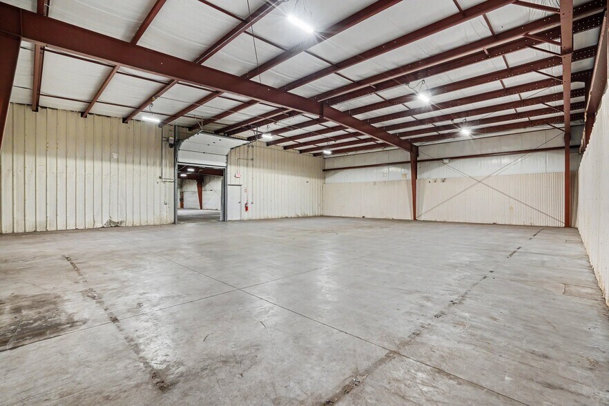 More Photos Of 5846 Venture Way, Mount Pleasant Distribution For Sale