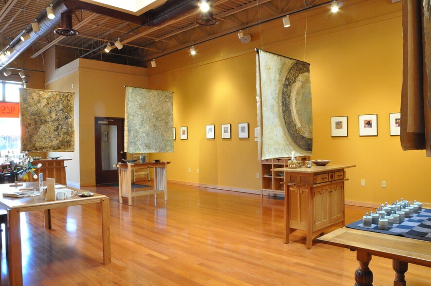 More Photos Of 520-524 Selby Ave, Saint Paul Storefront For Lease